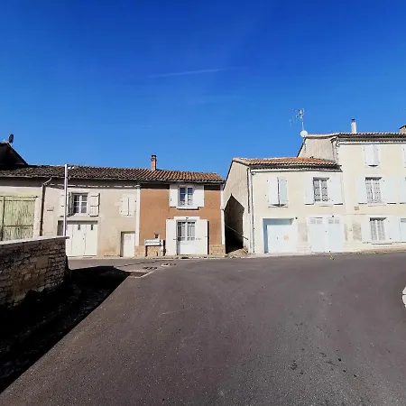 La Maison De Thomas Saint-Amant-de-Boixe